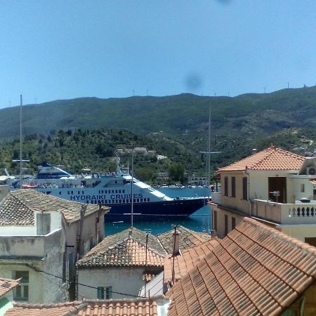 Betty'S Apartments Poros Town ภายนอก รูปภาพ