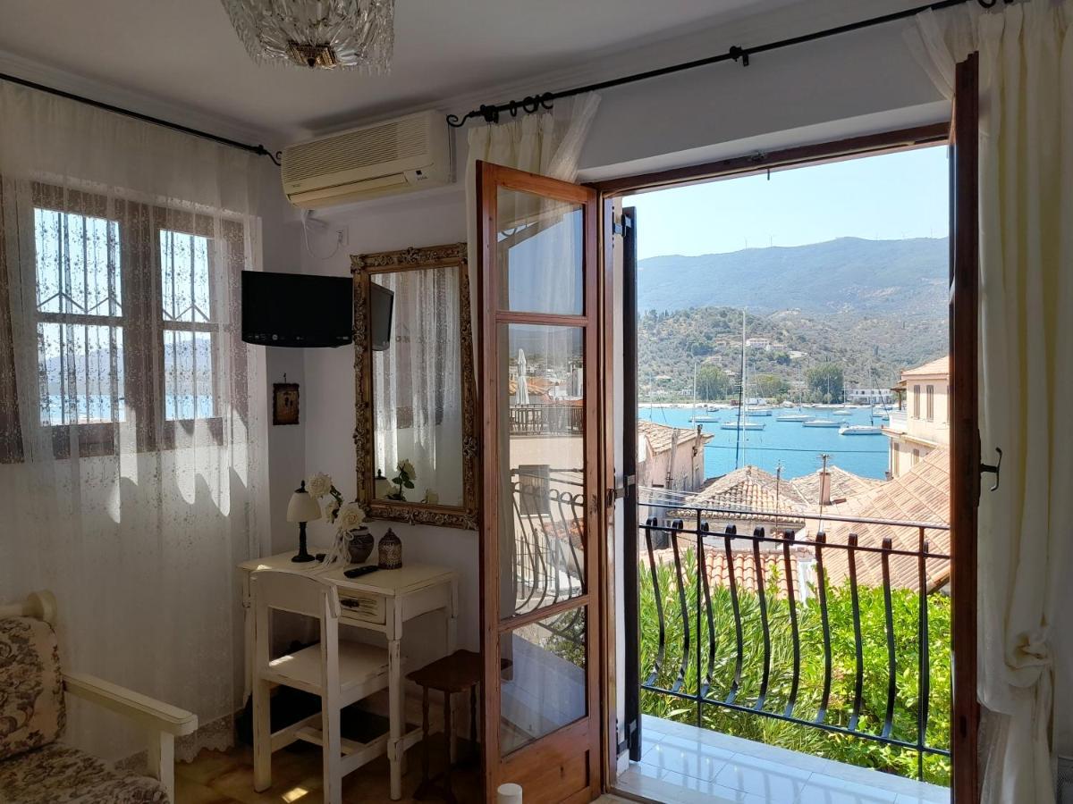 Betty'S Apartments Poros Town ภายนอก รูปภาพ