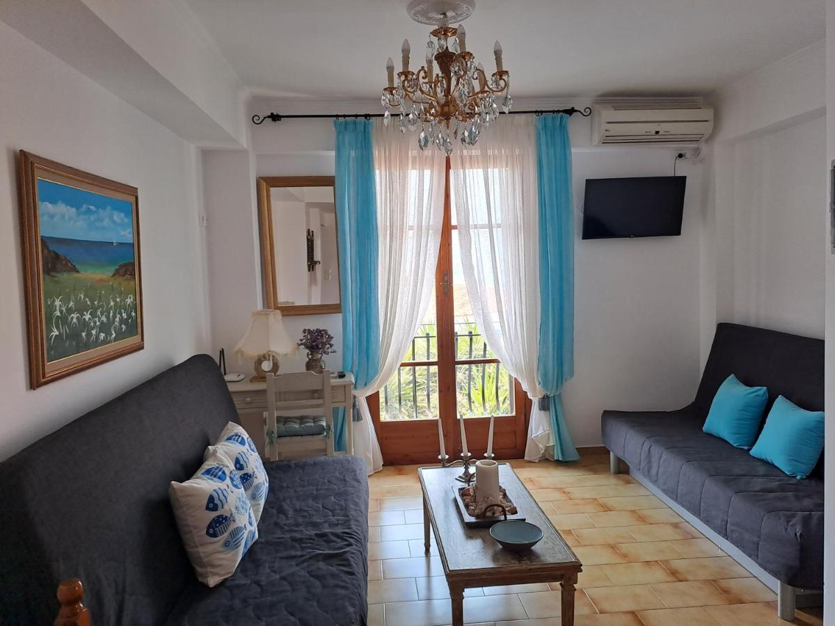 Betty'S Apartments Poros Town ภายนอก รูปภาพ