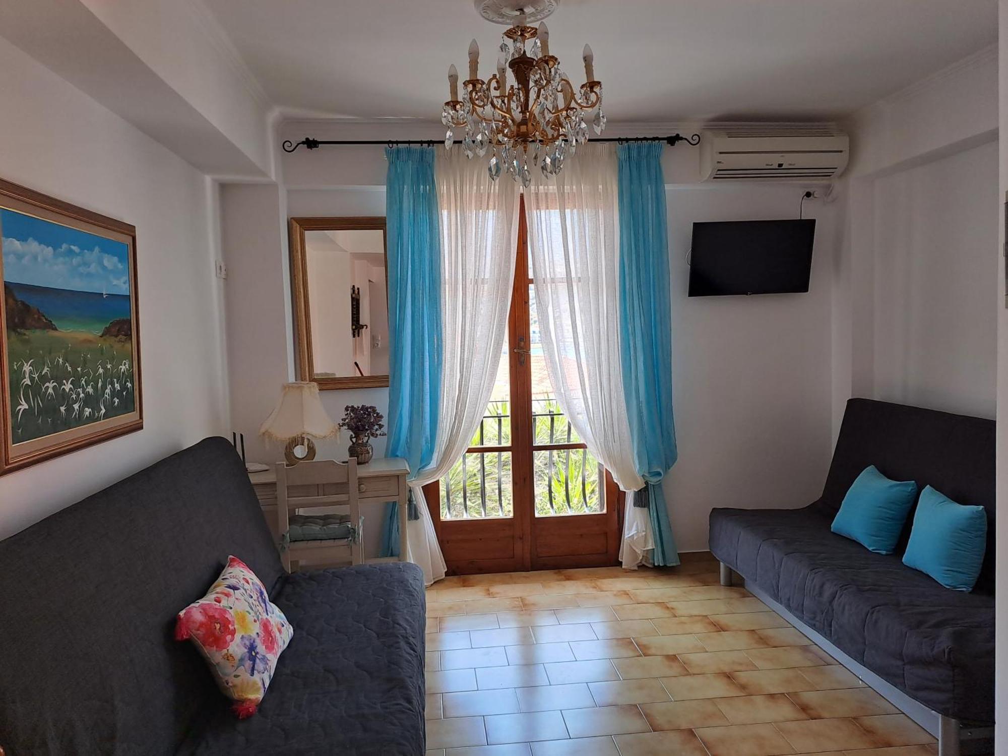 Betty'S Apartments Poros Town ภายนอก รูปภาพ