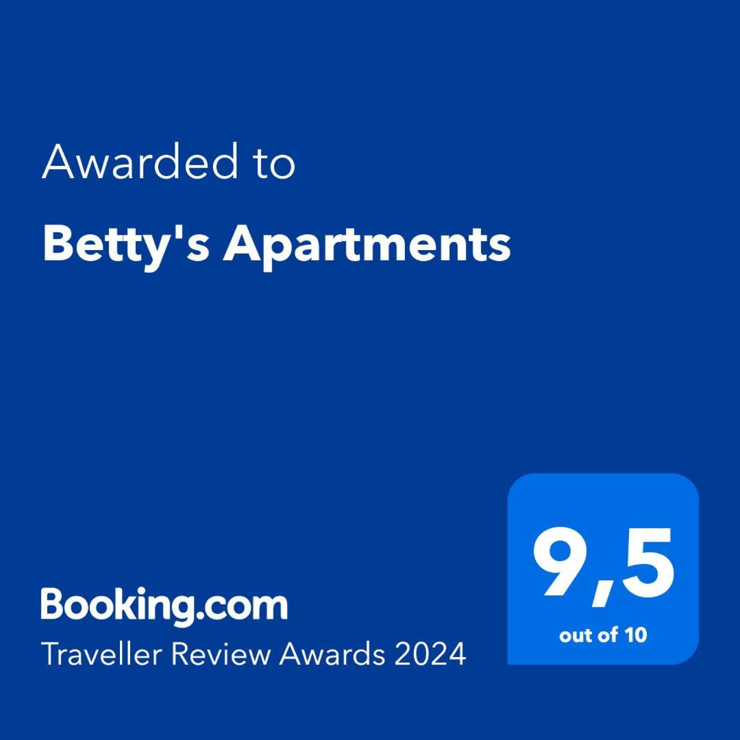 Betty'S Apartments Poros Town ภายนอก รูปภาพ