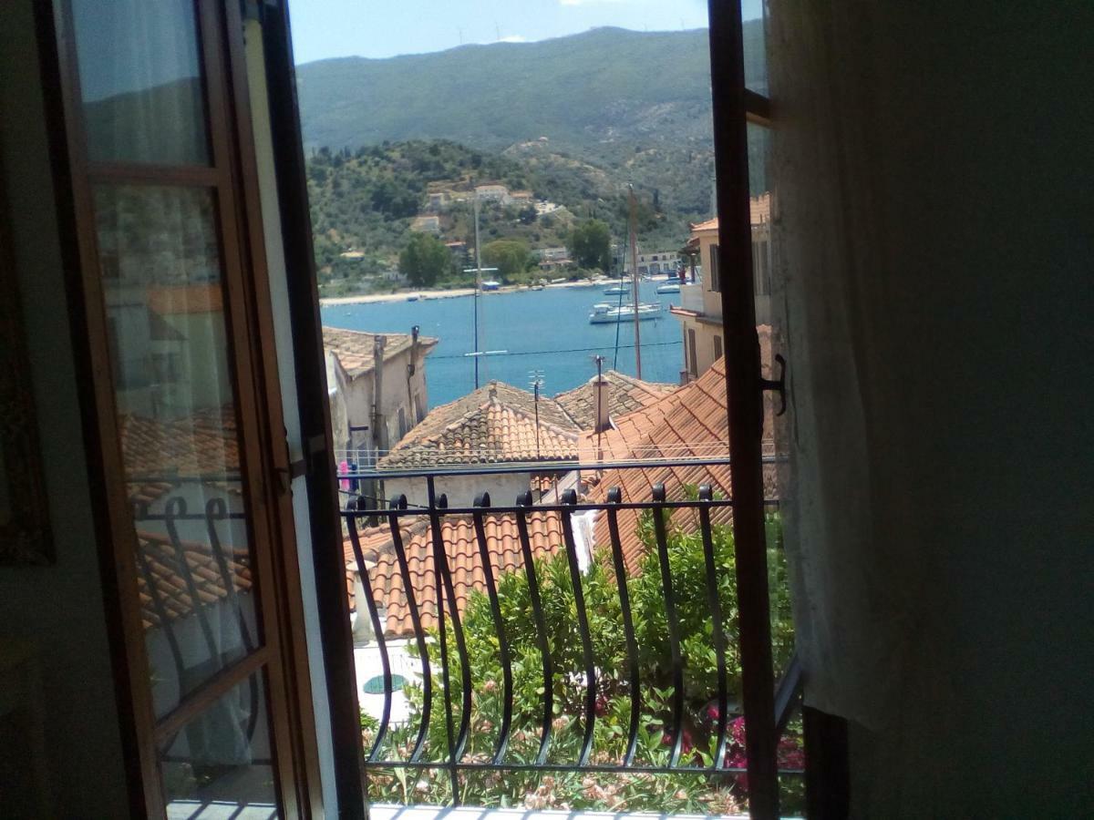 Betty'S Apartments Poros Town ภายนอก รูปภาพ