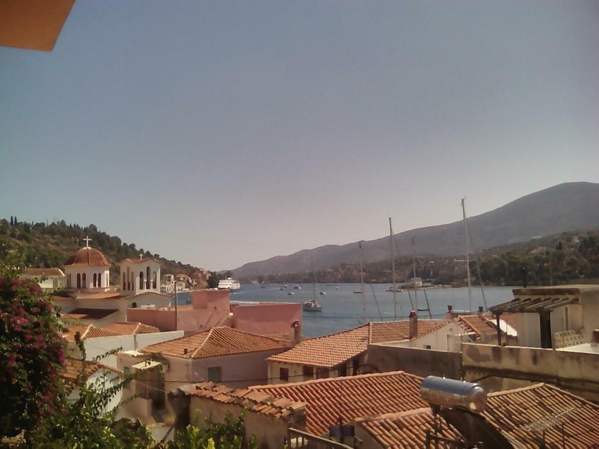 Betty'S Apartments Poros Town ภายนอก รูปภาพ